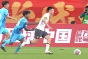Kaiyun Sports-热议U22男足10球大胜：王钰栋高一档真大腿，踢个北马慌锤子